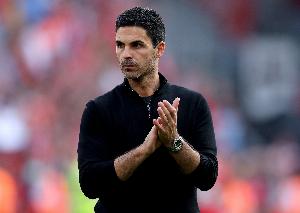 英雄联盟世界赛比分-北伦敦的天空！枪手阵中有11人身高超过1米88，平均身高超1米83