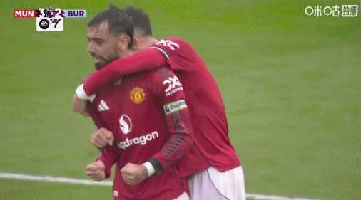 英雄联盟世界赛比分-不容易！曼联3-2绝杀升班马，曼联众将激动庆祝&amp;amp;齐尔克泽抱阿莫林