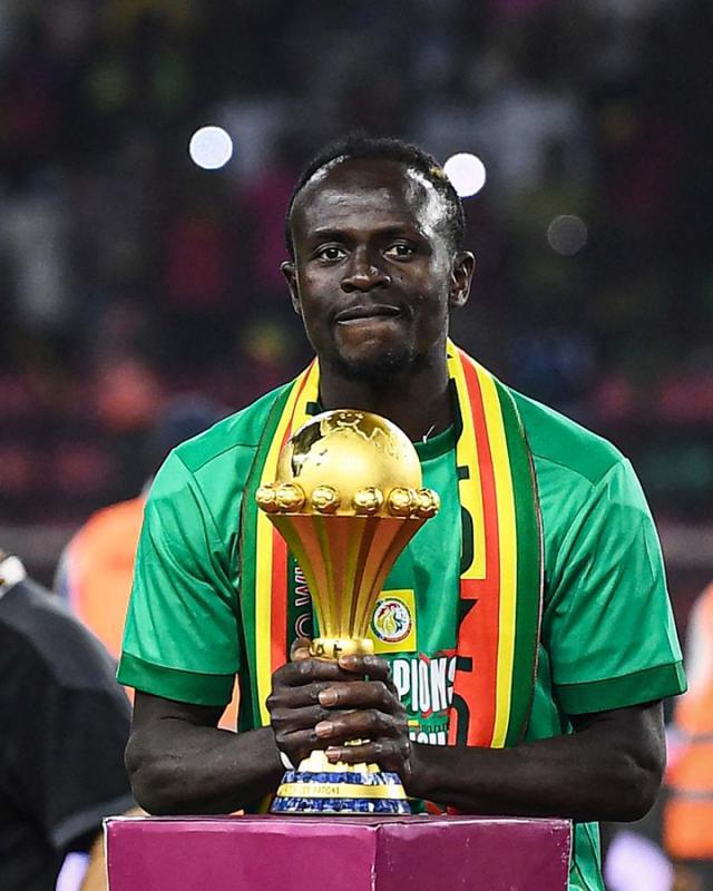 电竞比赛结果-为踢非洲杯签“生死状”？马内真的太拼了