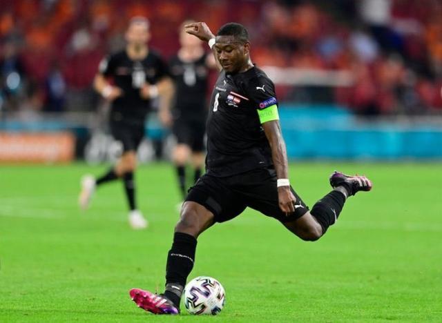 英雄联盟世界赛比分-中卫阿拉巴神奇不再成背景 皇马的算盘打错了？